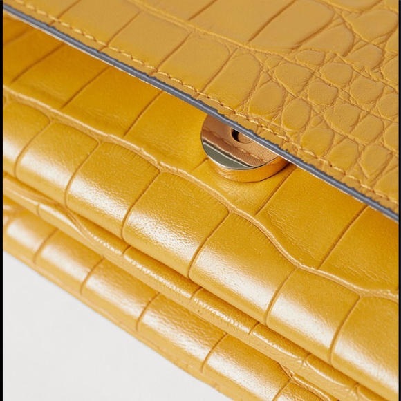 New! H&M Yellow Croc Embossed Crossbody Bag - Picture 3 of 11